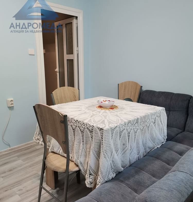 Тристаен обзаведен Окръжна болница - 0