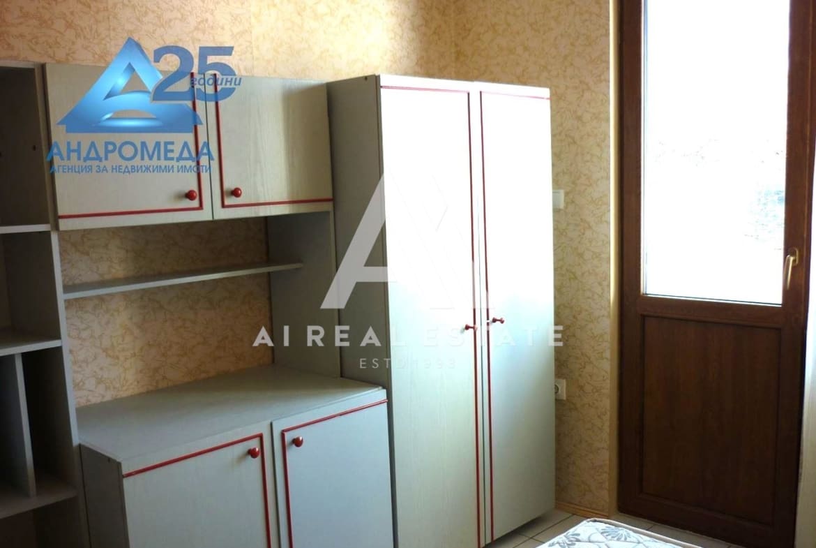 Продава двустаен апартамент - 0