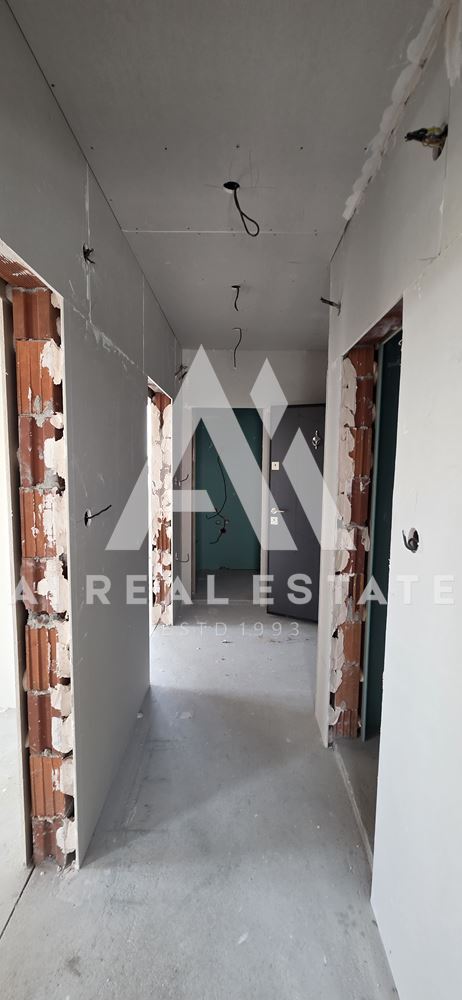 3-стаен Широк център! - 0