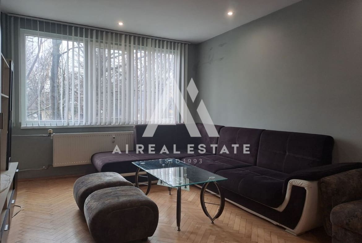 Тристаен обзаведен Окръжна болница - 0