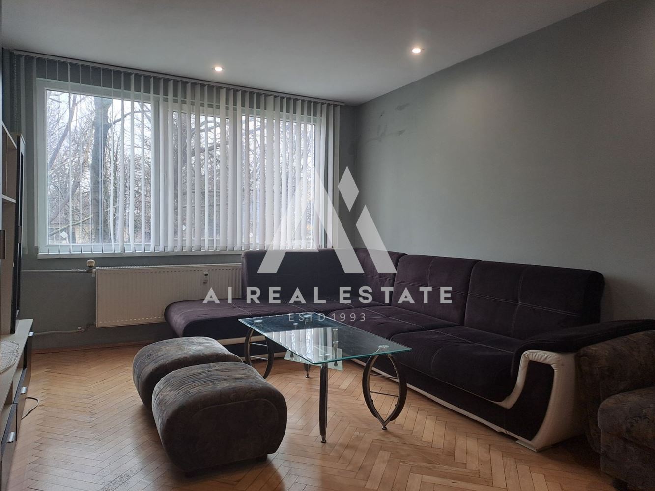 Тристаен обзаведен Окръжна болница - 0