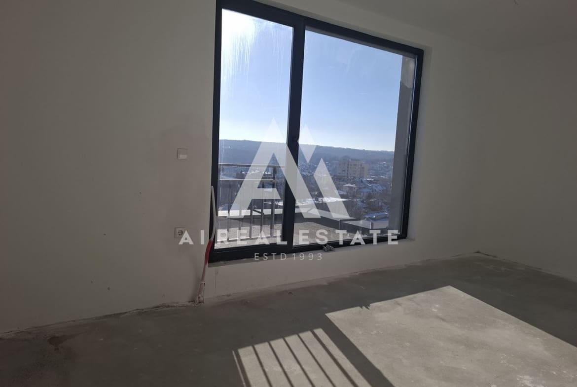 Тристаен апартамент | Широк център, Плевен - 0