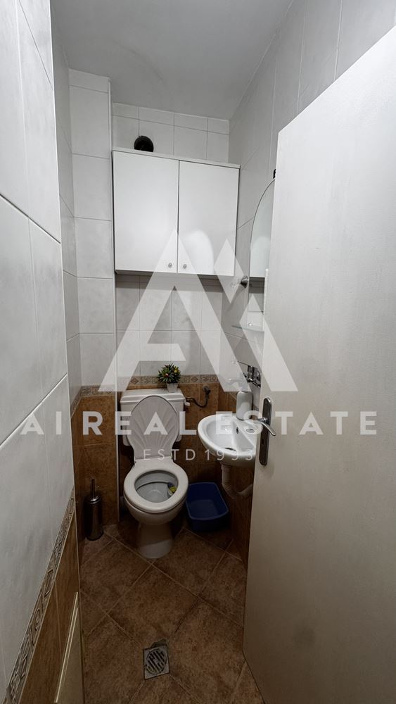 Тристаен обзаведен в района на МУ - 0