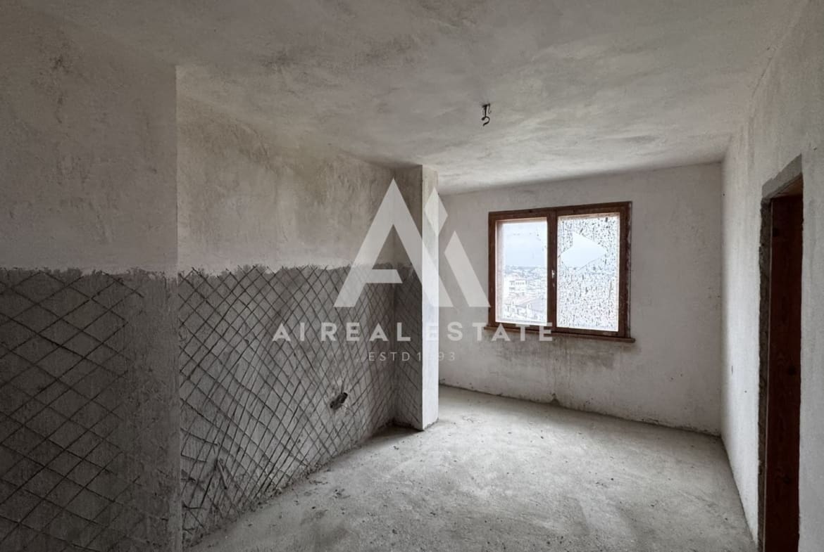 Тристаен апартамент в ж.к. Кайлъка! - 0