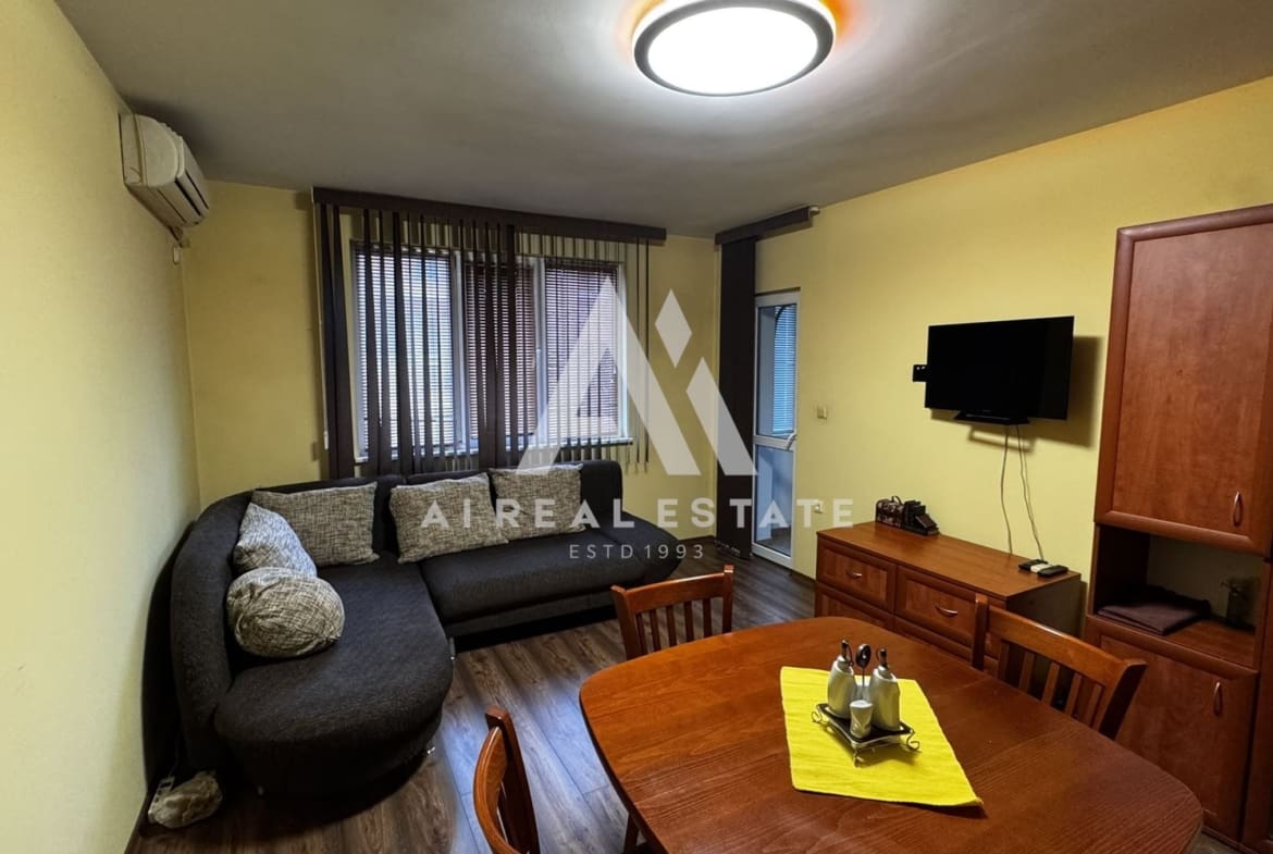 Тристаен обзаведен в района на МУ - 0