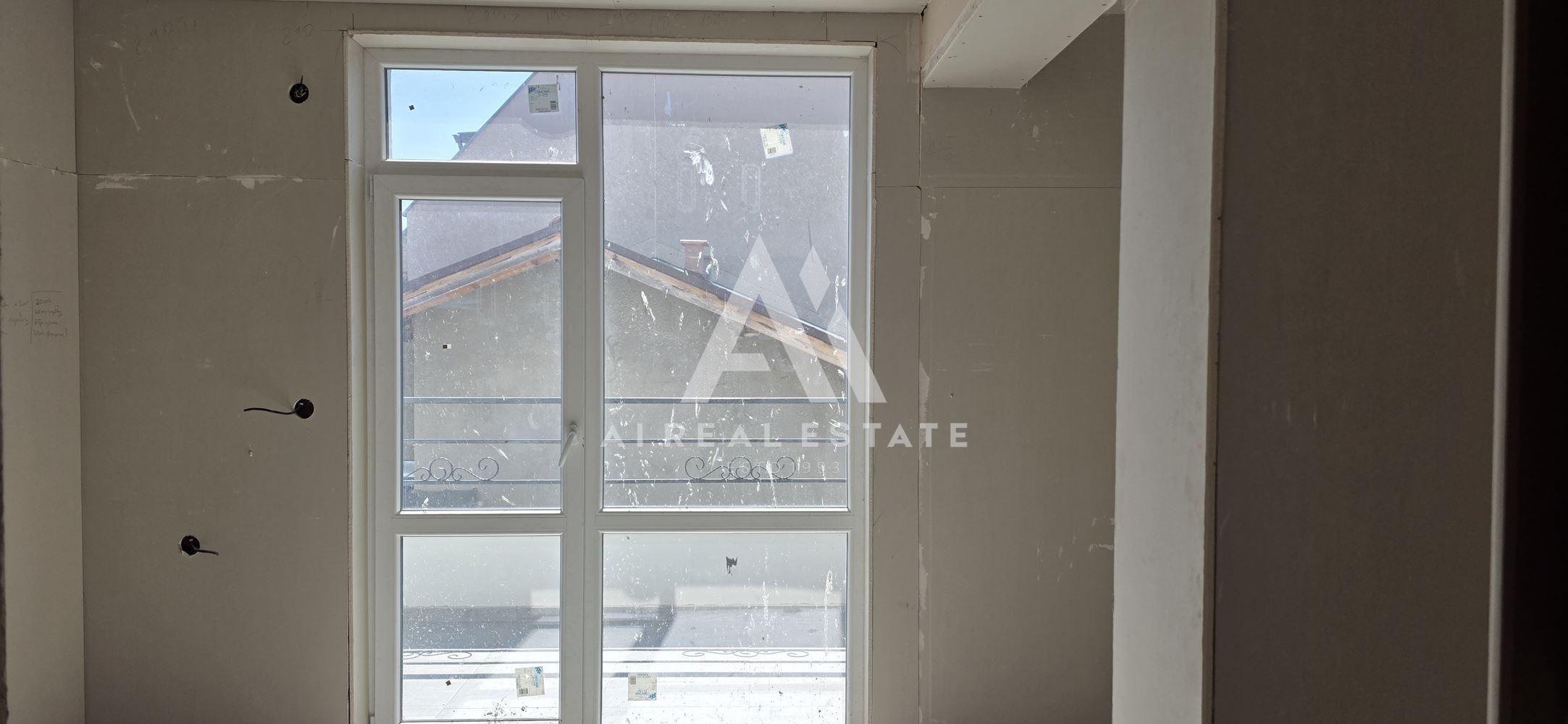 3-стаен Широк център! - 0