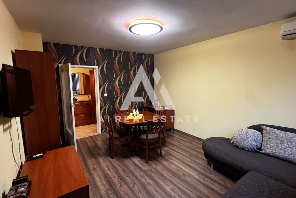 Тристаен обзаведен в района на МУ - 0