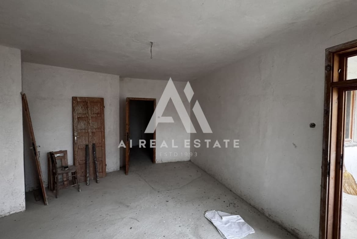 Тристаен апартамент в ж.к. Кайлъка! - 0