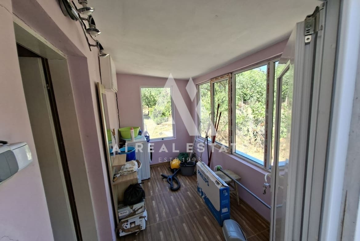 КЪЩА С ДВОР - 0