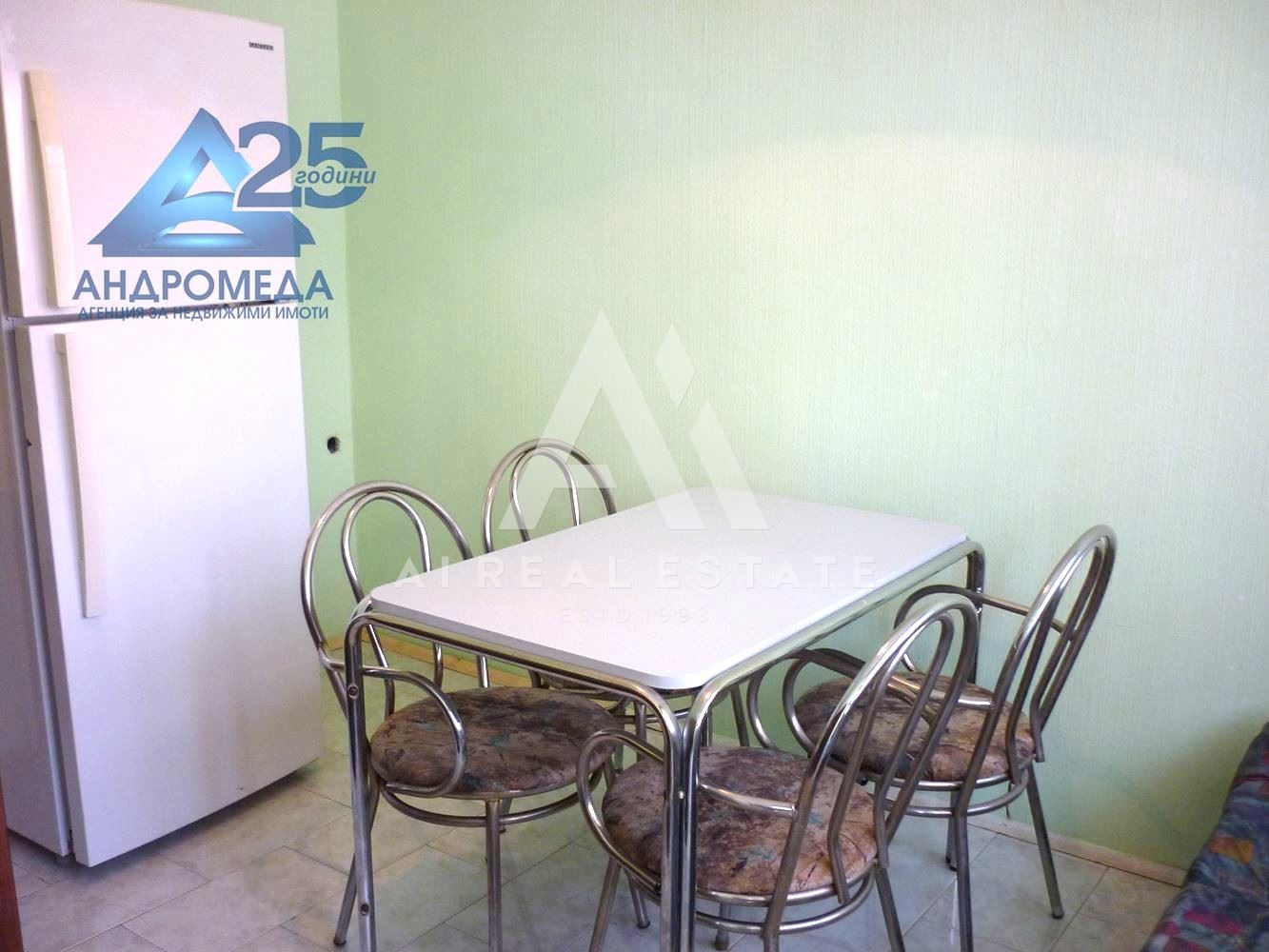 Продава двустаен апартамент - 0