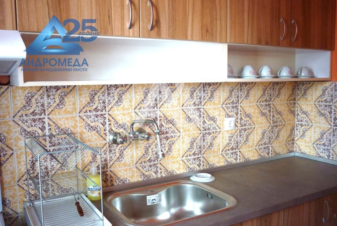 Продава двустаен апартамент - 0