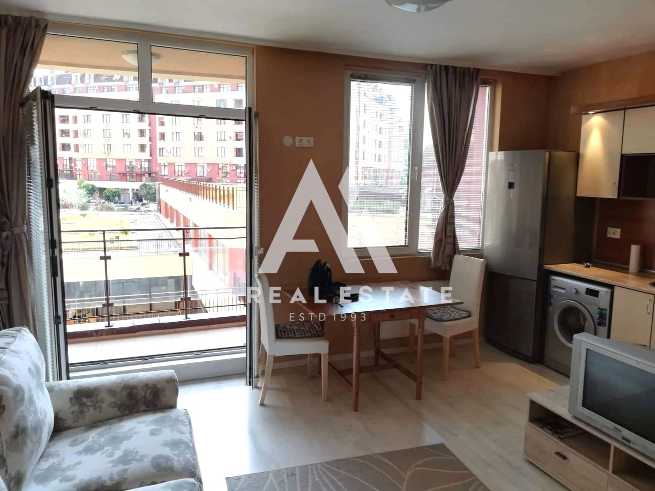 Живот с удобство – едностаен до метро в Цариградски комплекс - 0