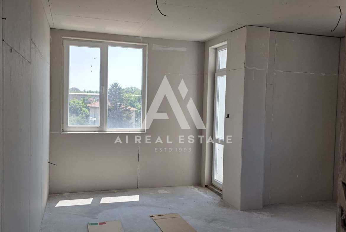 3-стаен Широк център! - 0