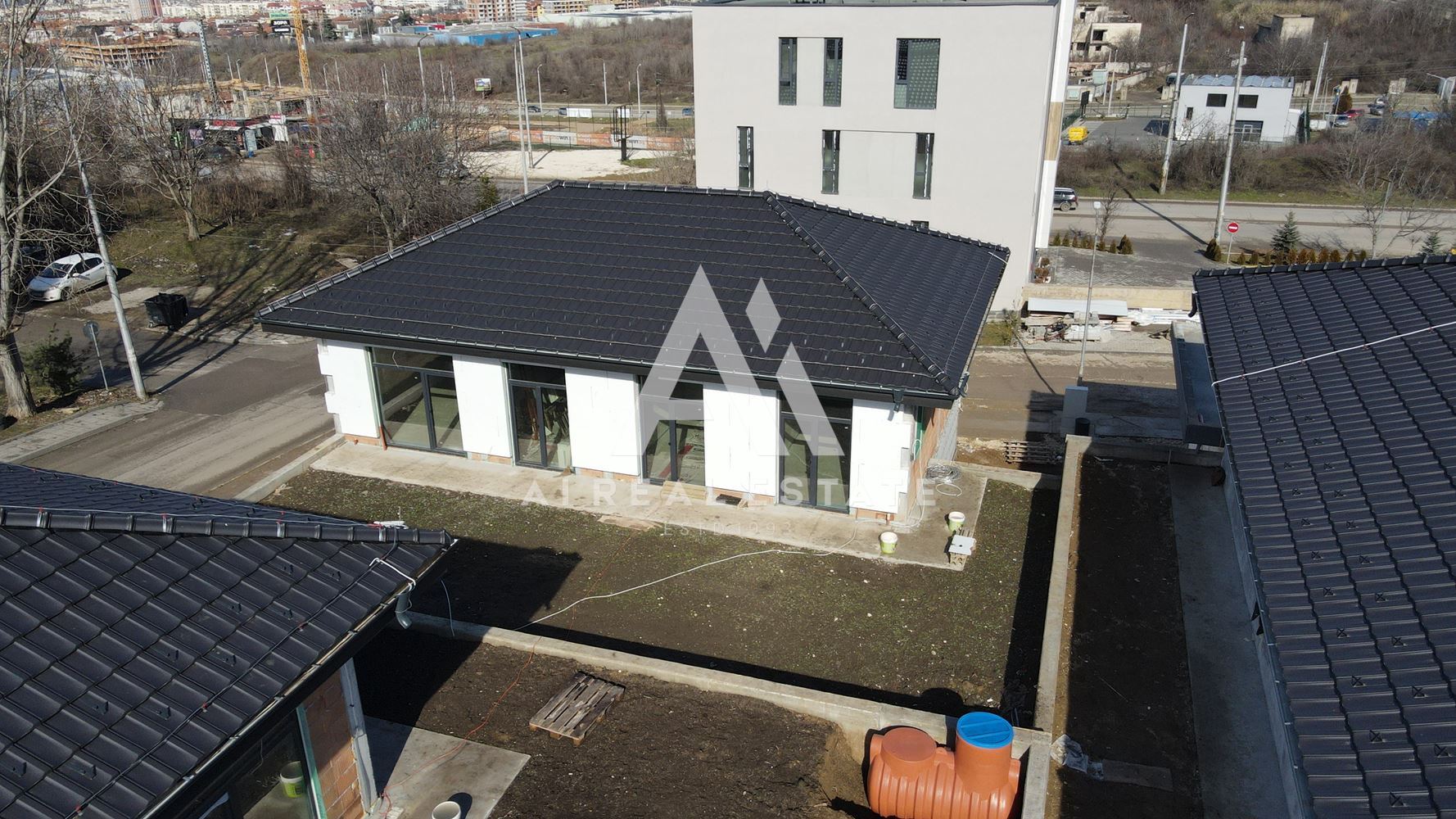 Нова къща с двоен гараж и двор гр.Плевен, ул.Трите бора - АКТ 15 до дни ! - 0