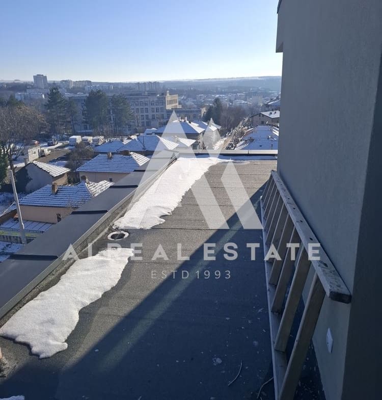 Тристаен апартамент | Широк център, Плевен - 0