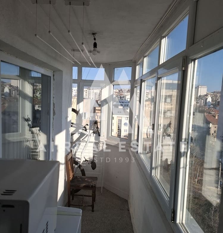 Двустаен апартамент, тухла, идеален център - 0