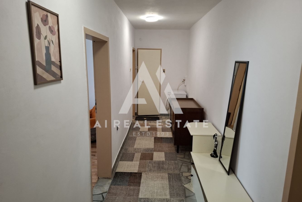 3-стаен апартамент под наем - 0