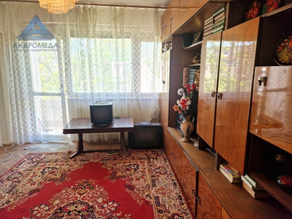 Продава тристаен апартамент - 0