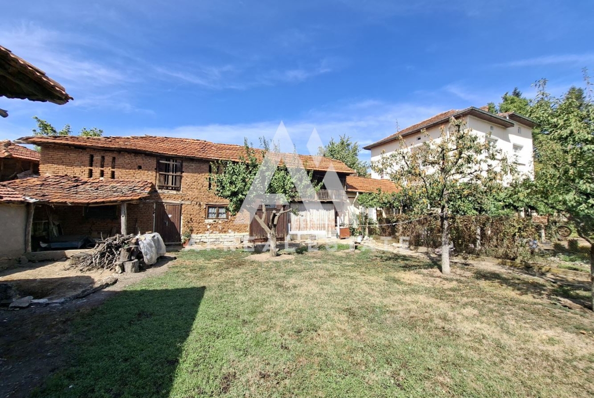 КЪЩА СЕЛО ЪГЛЕН - 0