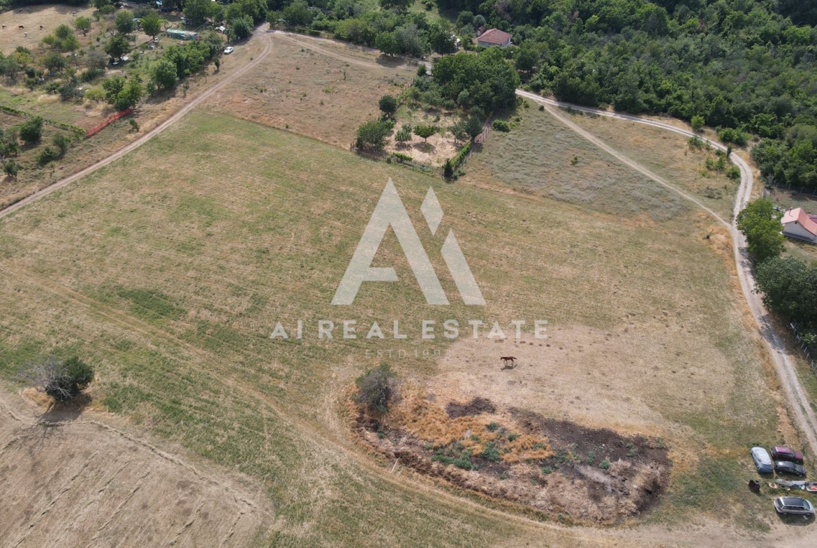 Инвестиционен парцел в гр.Плевен, Момин геран ! - 0