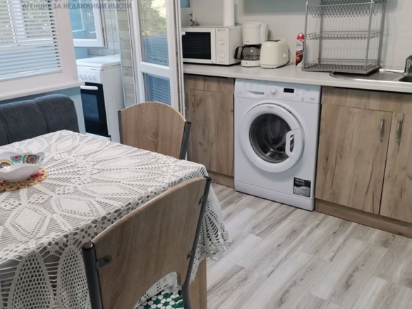 Тристаен обзаведен Окръжна болница - 0