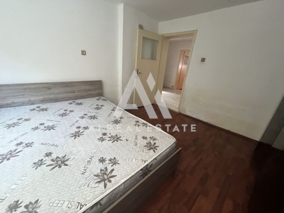 🏡 Етаж от къща на ул. Чаталджа – удобство и функционалност в централната част на Плевен - 0