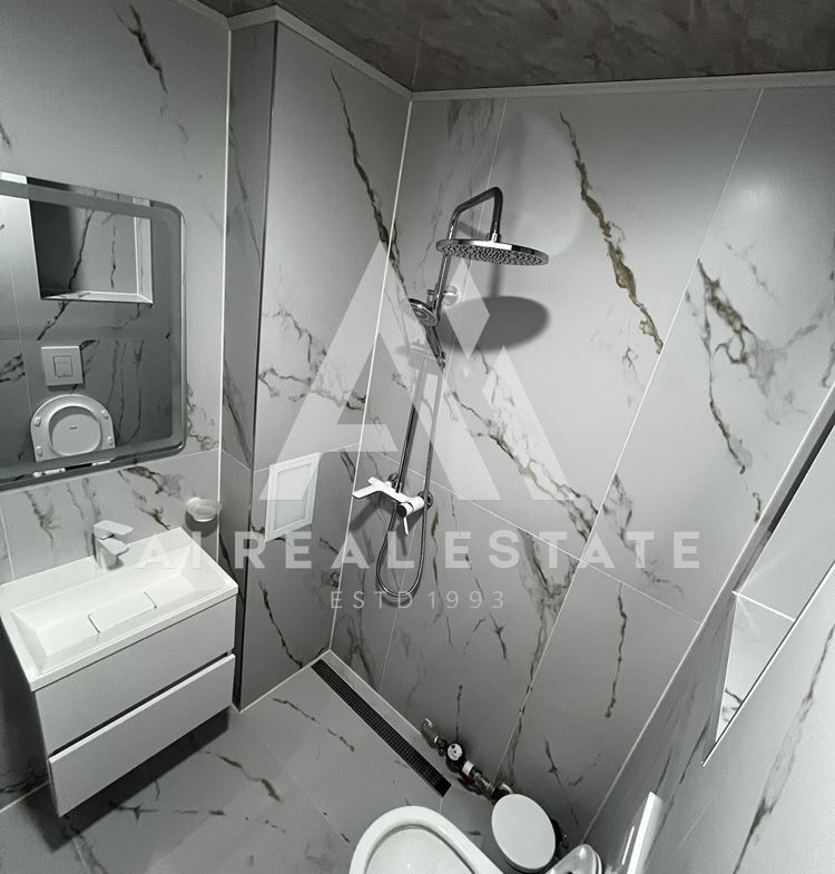 Тристаен апартамент под наем - 0