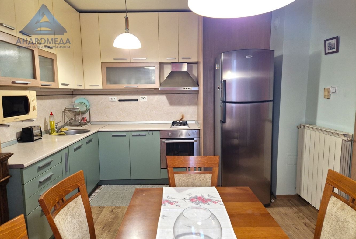 Отдава под наем тристаен апартамент - 0