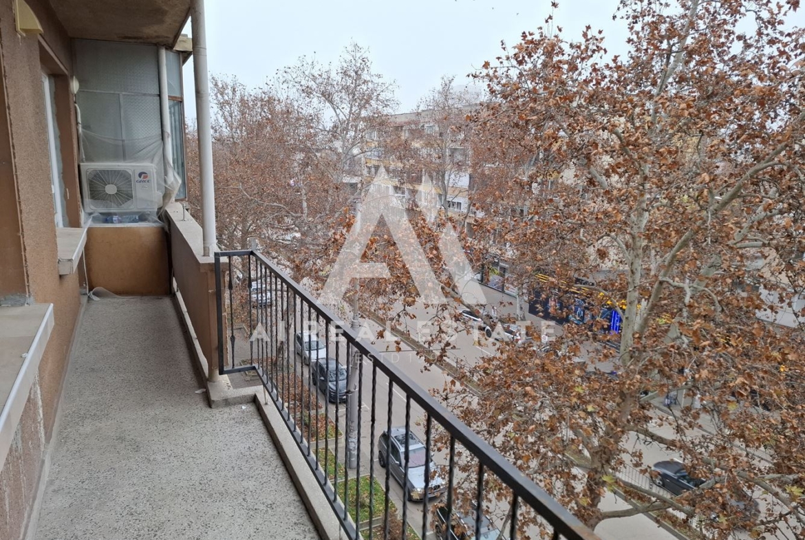 Двустаен апартамент в идеалния център - 0