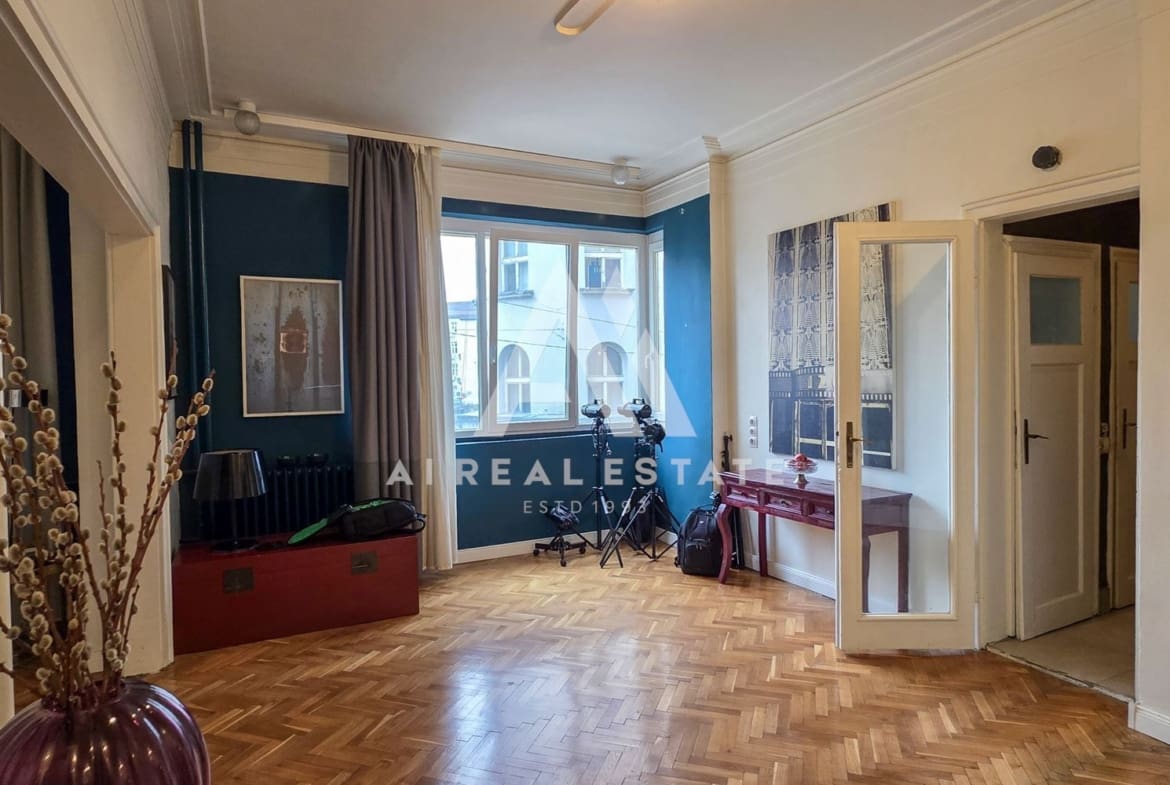 Ул.“Граф Игнатиев“, уб.“Алабин“ и ул.„Христо Белчев“ 1 – имот с три локации и страхотно усещане ! - 0