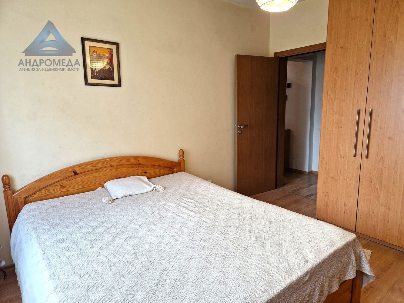 Отдава под наем тристаен апартамент - 0