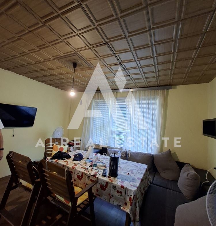 КЪЩА С ДВОР - 0