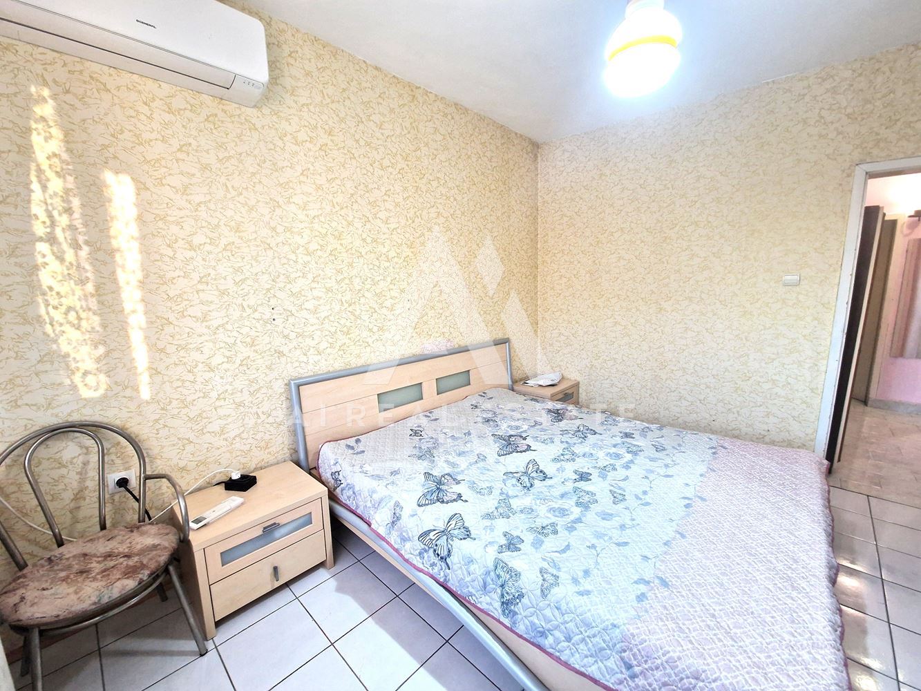 Продава двустаен апартамент - 0