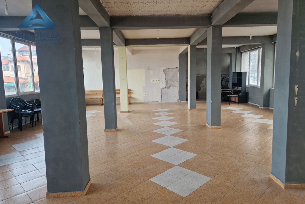 Дава под наем помещение - 0