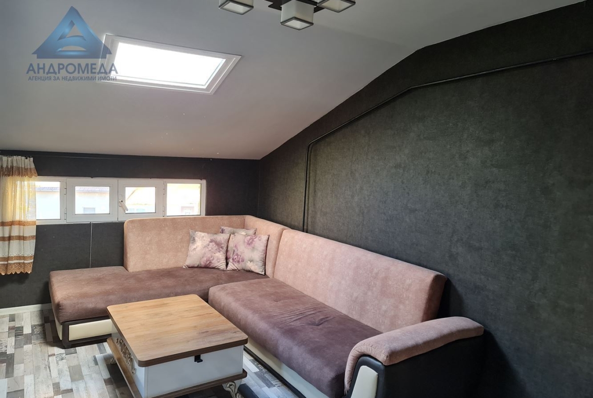 3-стаен Широк център! - 0