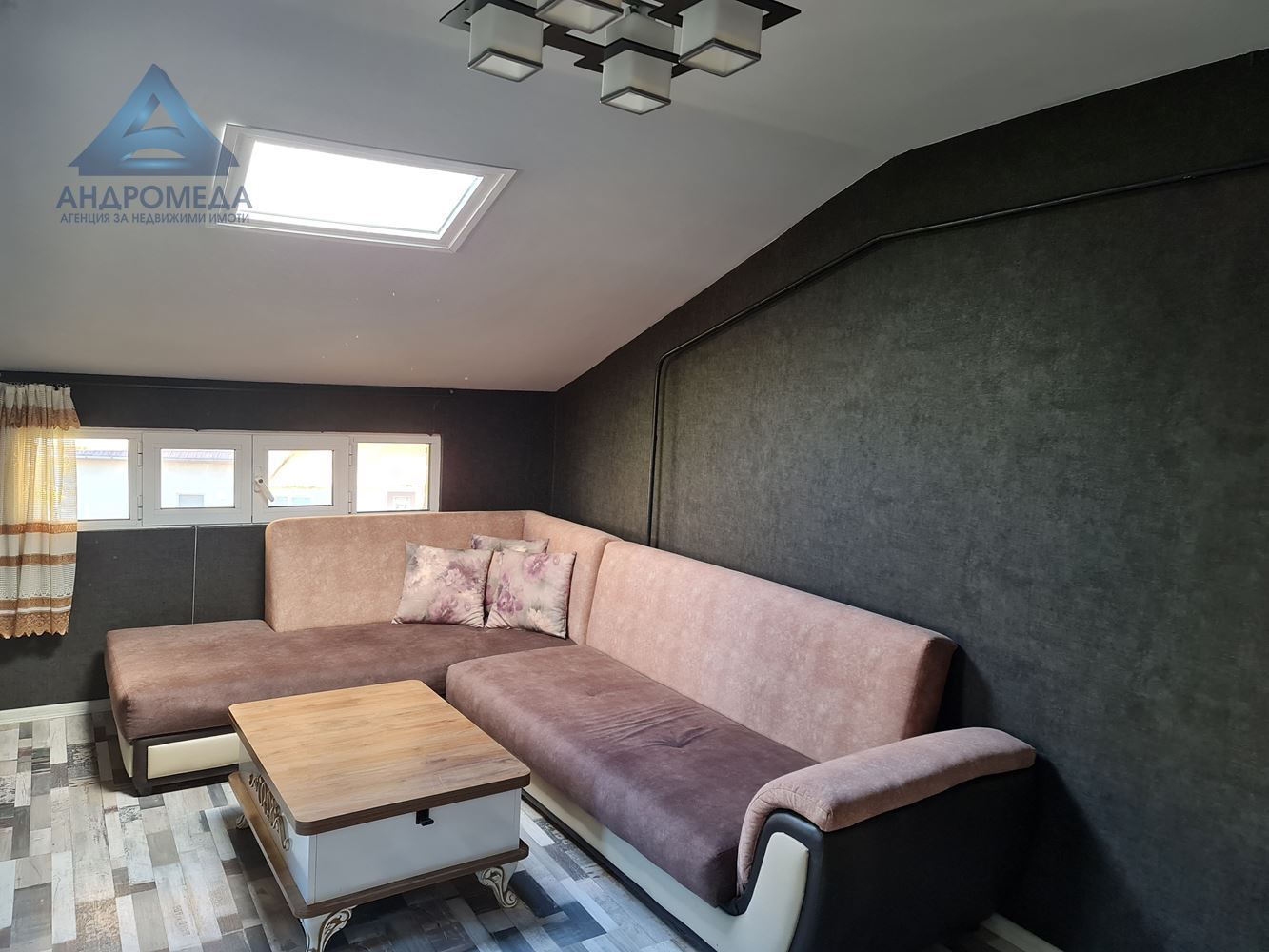 3-стаен Широк център! - 0