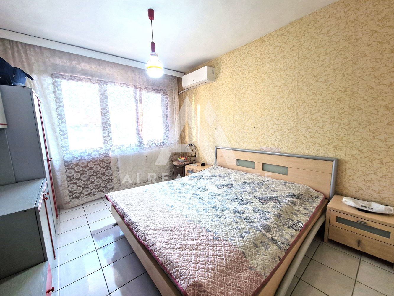 Продава двустаен апартамент - 0