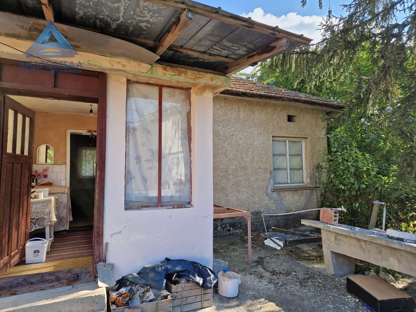 Продава Къща в с. Градина - 0