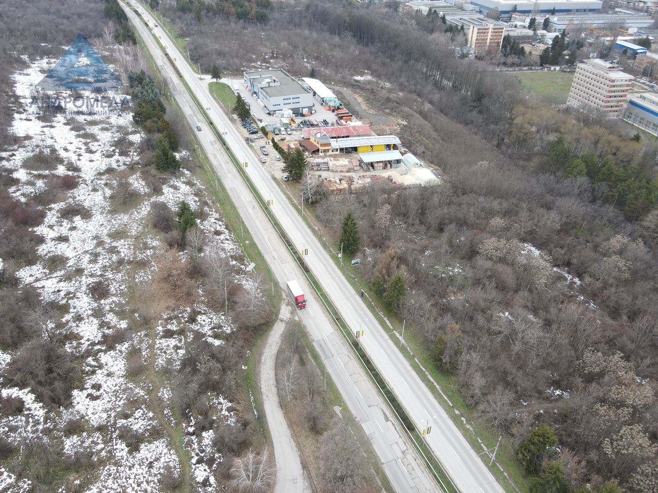 Парцел с ПУП и проект – входна артерия !-0 Парцел с ПУП и проект - входна артерия ! - 0