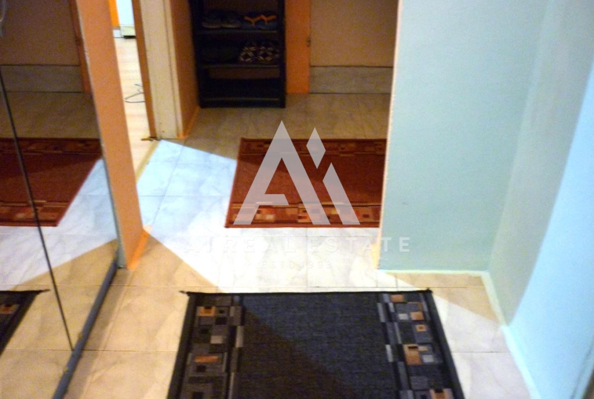 Продава гарсониера - 0