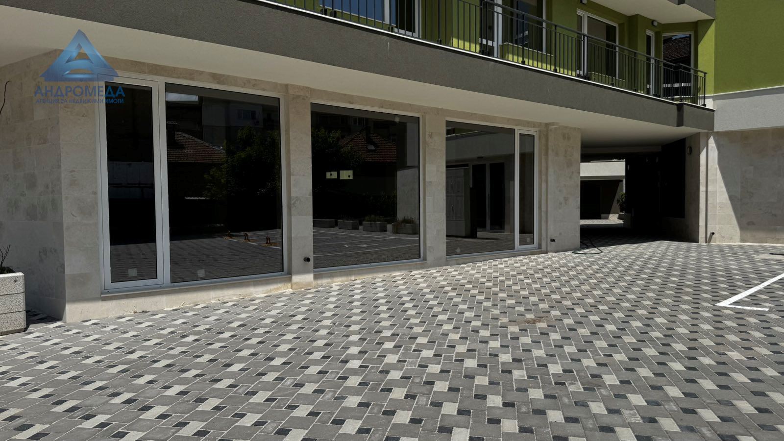 Магазин под наем - ново стоителство - 0