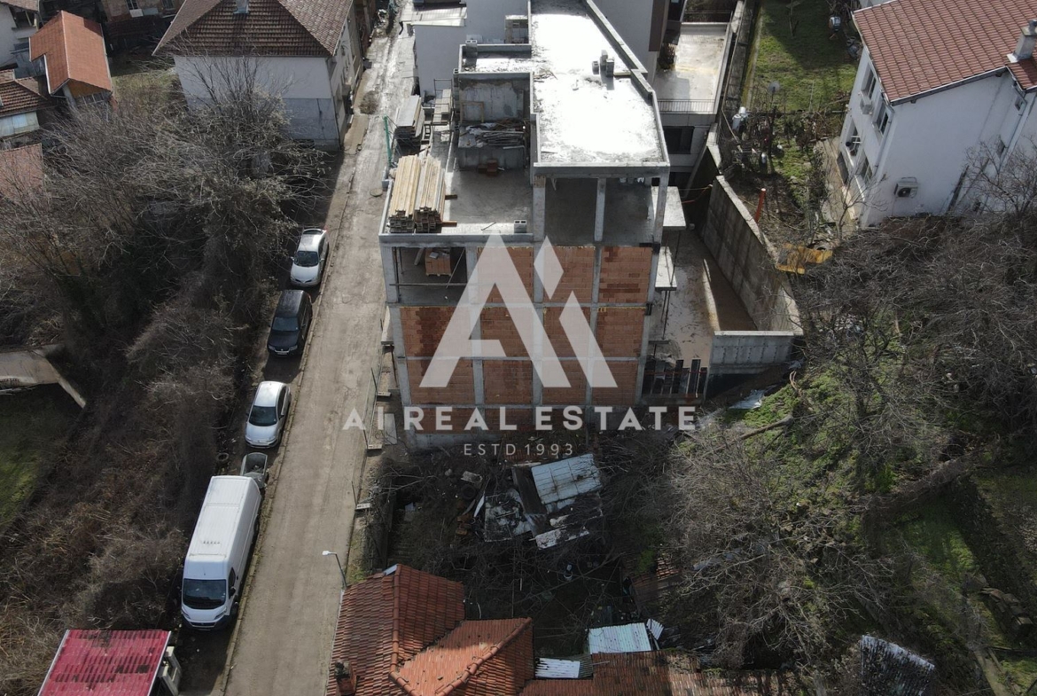 Тристаен апартамент в бутикова сграда Maison 19 - 0