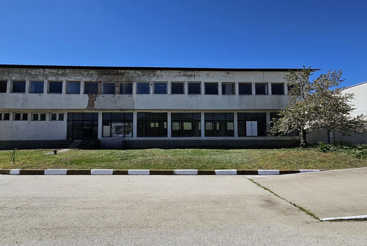 Производствено помещение - складова база, Склад, произв. помещения с.Бръшляница ! - 0