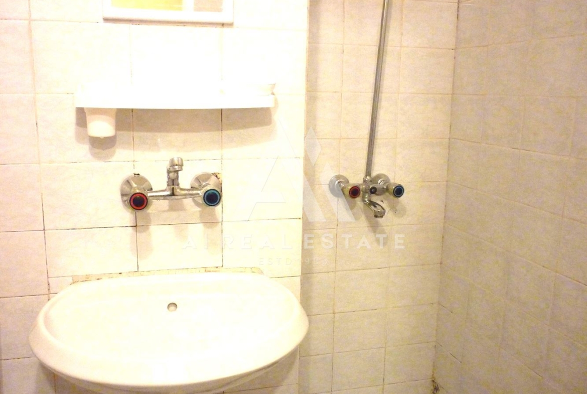 Продава гарсониера - 0