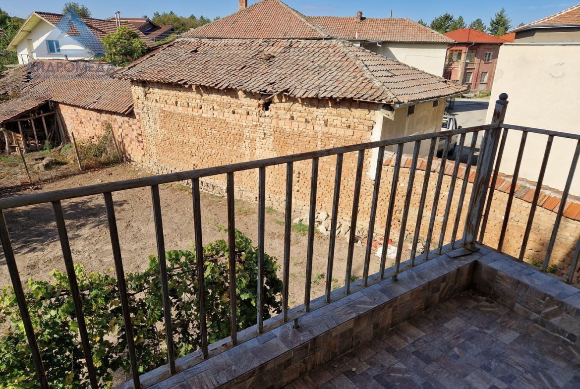 Продава Къща в с. Градина - 0