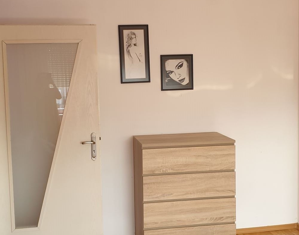 Едностаен ж.к.Дружба 2 - 0