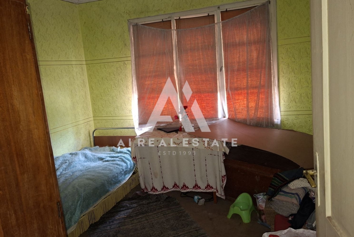 КЪЩА В БОЖУРИЦА - 0