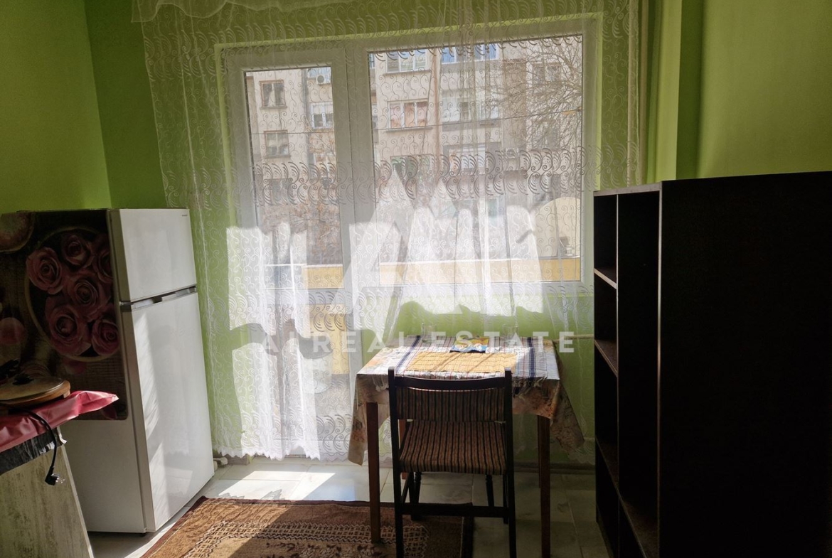 Гарсониера под наем - 0