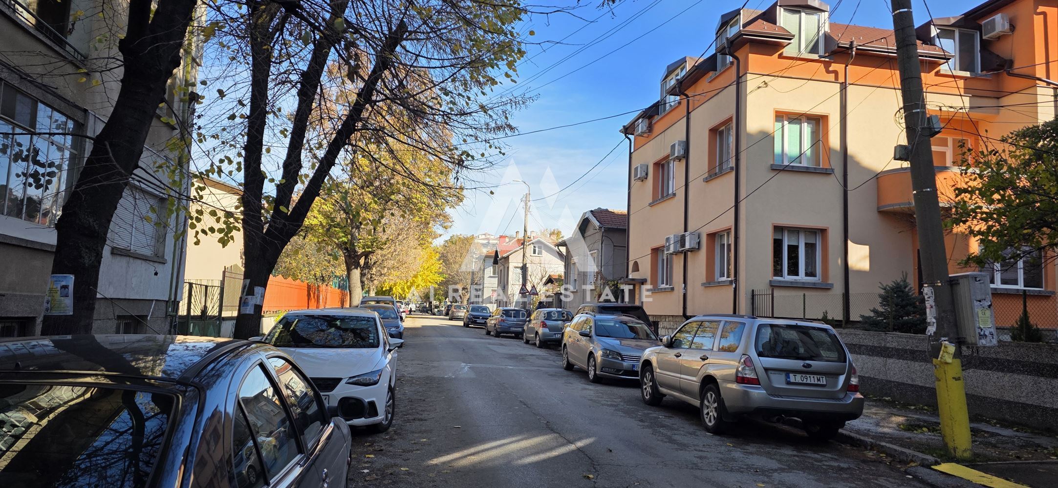 Подземен гараж, разположен на ниво -1-0 Подземен гараж, разположен на ниво -1 - 0