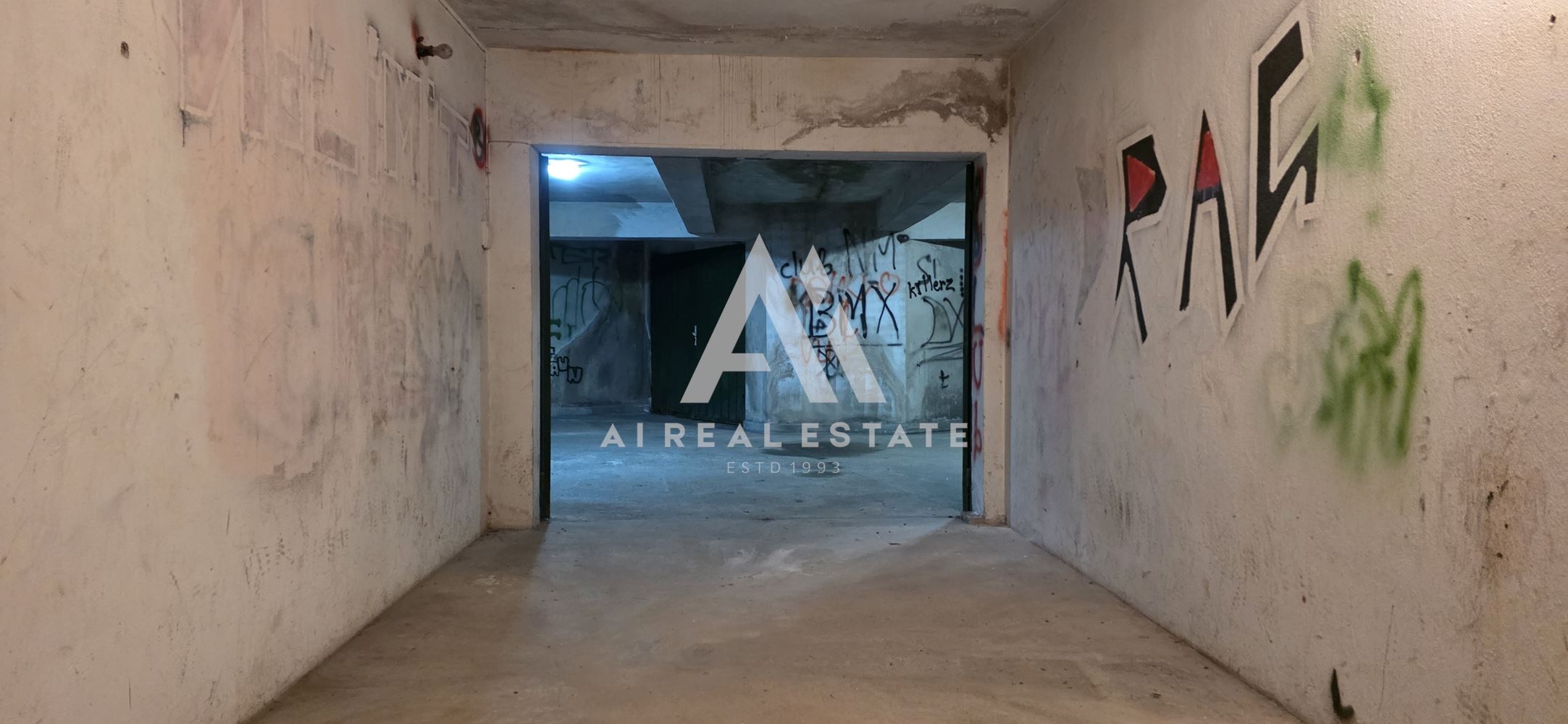 Подземен гараж, разположен на ниво -1-0 Подземен гараж, разположен на ниво -1 - 0